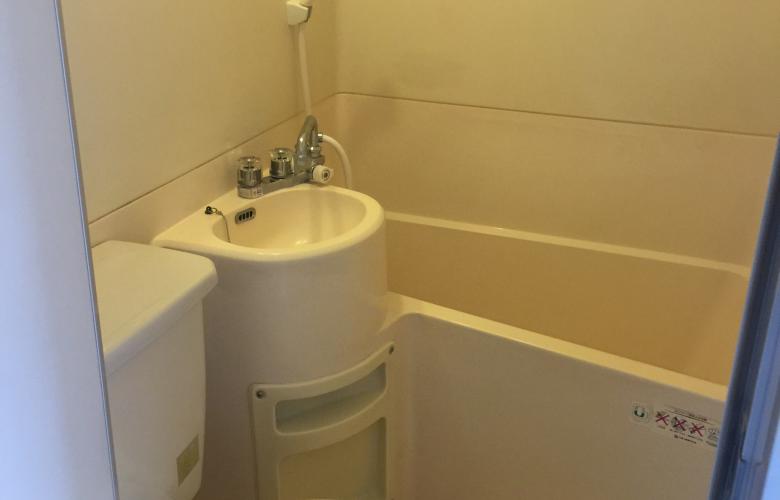 A crash course in Japanese bathrooms | REthink Tokyo